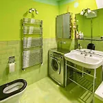 2 Bedroom Lovely In 度假居