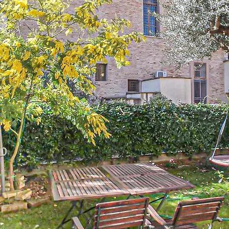 2 Bedroom Lovely In Σπίτι διακοπών