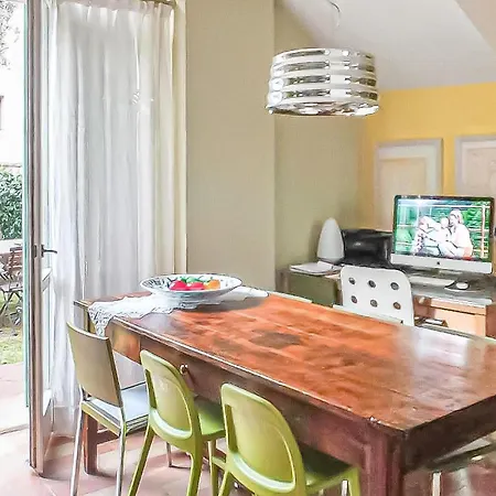 2 Bedroom Lovely In Fano