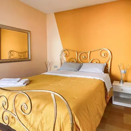 2 Bedroom Lovely In
