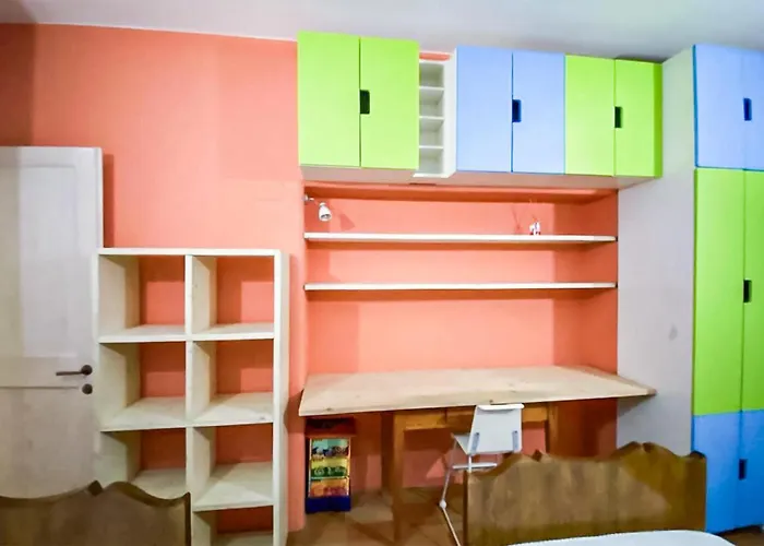 2 Bedroom Lovely In *